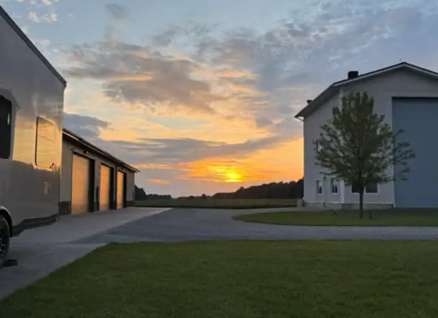 Harvest Hosts Farm in Bremen, IN